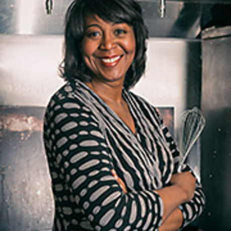 Devita davison 01 270