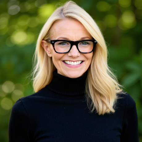 674dd8543e88386f351b00f6 headshotpro