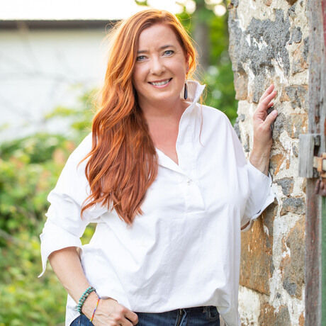 Websize naomijean headshot24 5