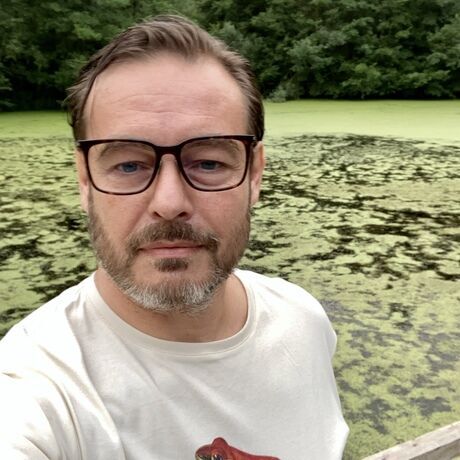 9b572520 5126 41c6 98df 5e6c655c9667