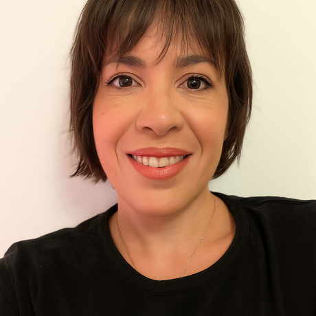 20250820 2144 linkedin profile ready remix 01k34g0tacf43b4qpmxkx9q1gg