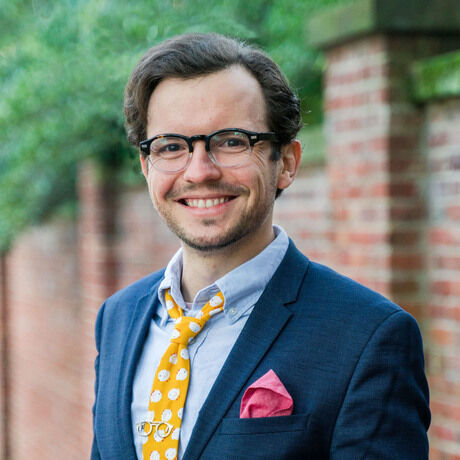 Headshot2020 square small