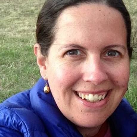 Alix davidson headshot