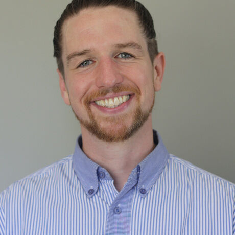 Head shot relaxed  2024 