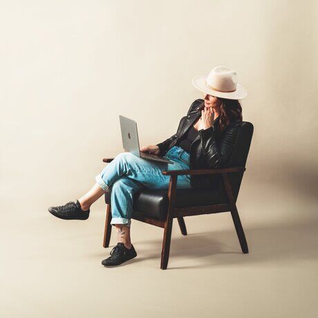 Carly%2bweb%2bimages  3 2  2 