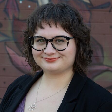 Mirandarifeheadshot square