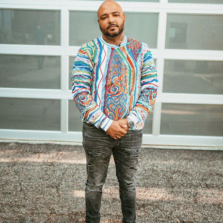 Joseph fullbody headshot