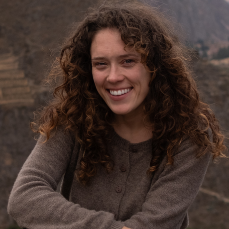 Summer 2025 headshot 1x1