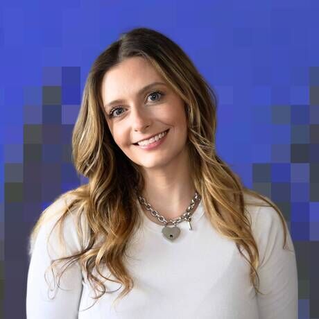 Callie rojewski headshot