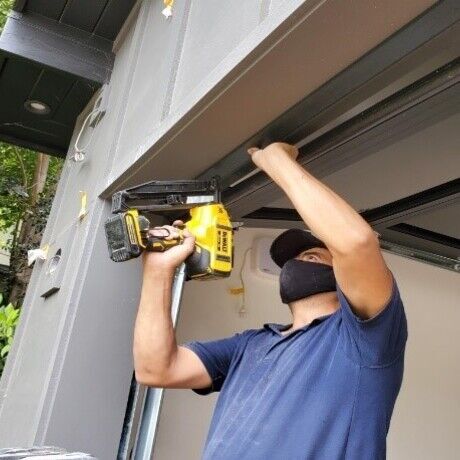 Emergency garage door repair