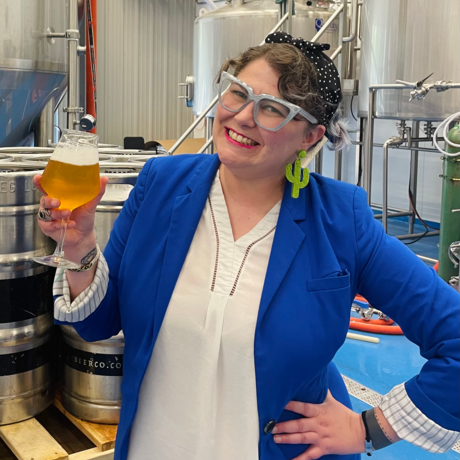 Amy martin profile pic no hacienda 2