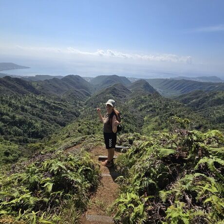 00e2aaa6 c24d 40d0 aec6 5cf2d95b04c2