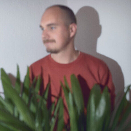 211027 portraits simon l 0162 wf01 srgb 3k