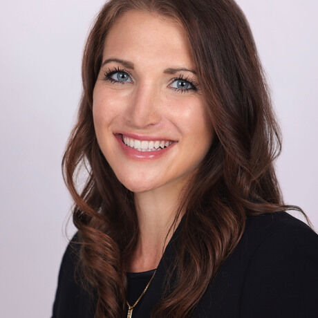 Headshot 2022   stephanie krause