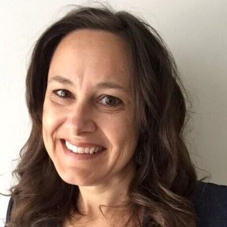 Headshot amy johnson