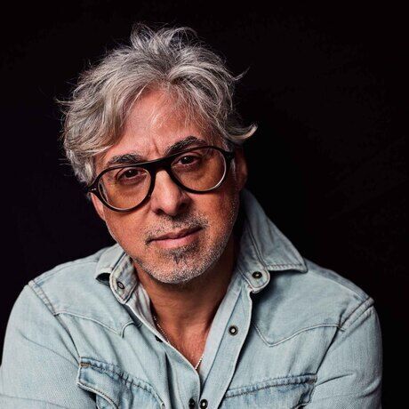 Portraits4386 sq   200kb