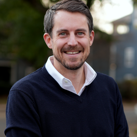 Headshot 2026 option 4