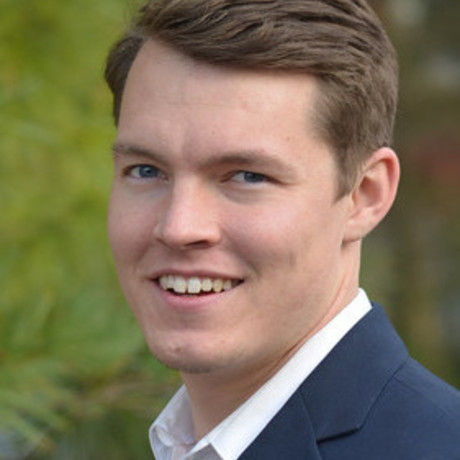 Evan holladay headshot  2