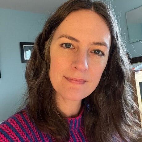 Sarah simpson headshot