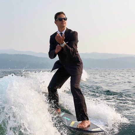 Wakesurfing summer