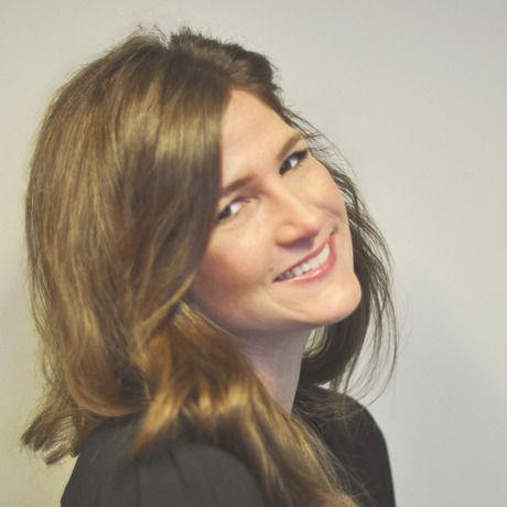 Kelli corney headshot