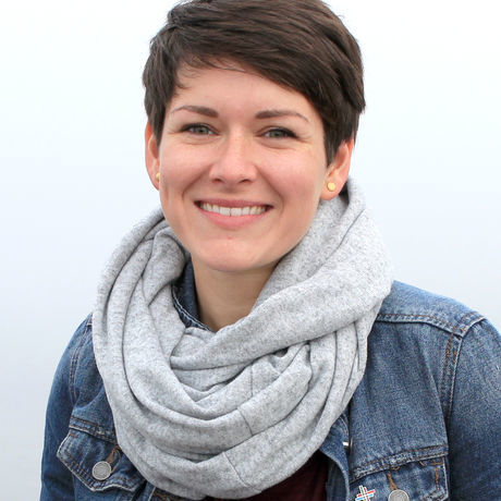 Rebeccabrunette headshot4x3