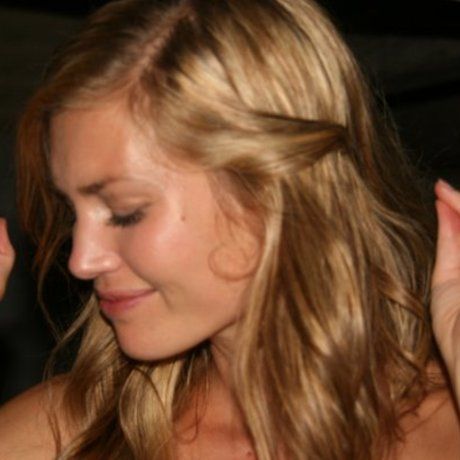 10721 160601871398 705007 n