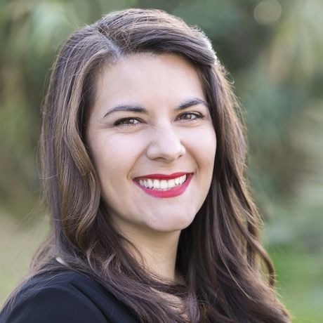 Daniella theresia headshot