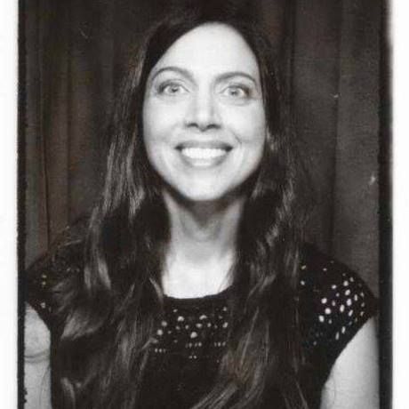 T birthday photobooth