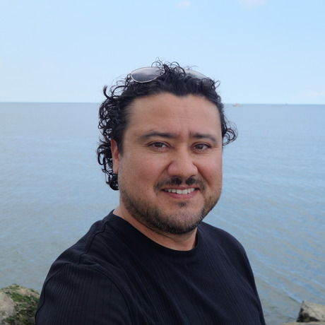 Jgonzales beach headshot sm