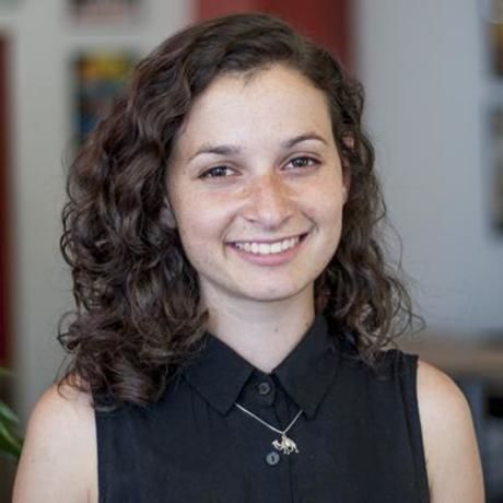 Suzanne 500x500