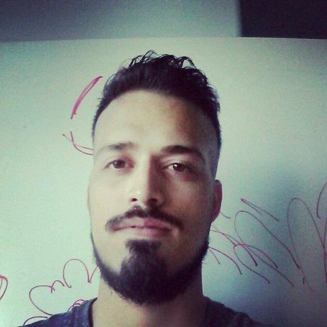 430ce7d019fdf6d5d9e19e9c5b6f159a