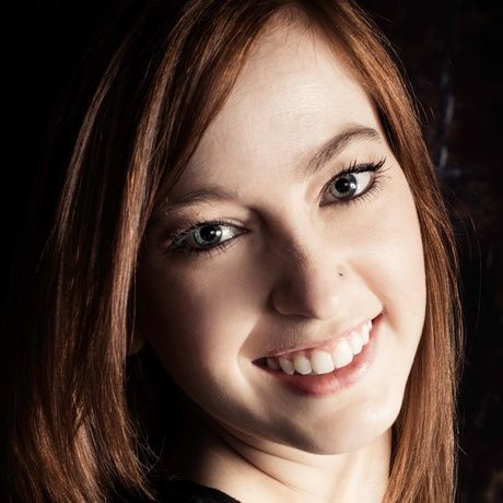 Sara bennett headshot