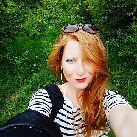 Redhead.on.raw 1465974443222 1
