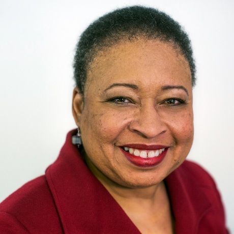 Toni freeman 2015 headshot in color crop