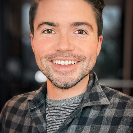 2021 12 bryceheadshot cropped