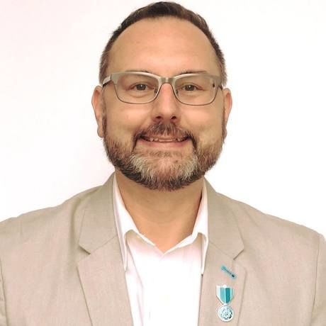 Kingprofileusedwithspringfacebookfilter