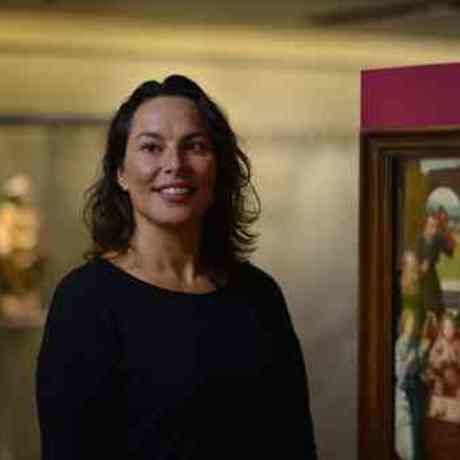 Helen.jpg.600x400 q30 crop 0 0