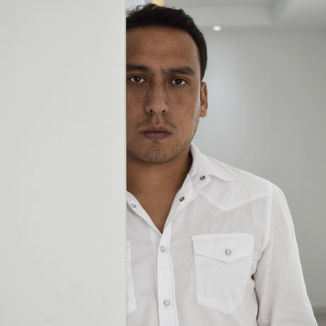 001 rostro
