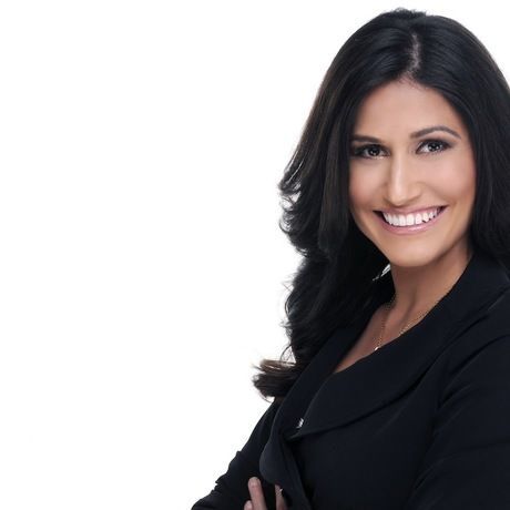 Frances alban headshot v.1