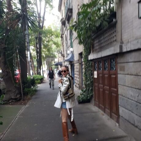 Facetune 12 08 2022 16 25 14