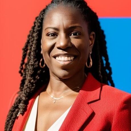 Cxm4107 2023 headshot redblz