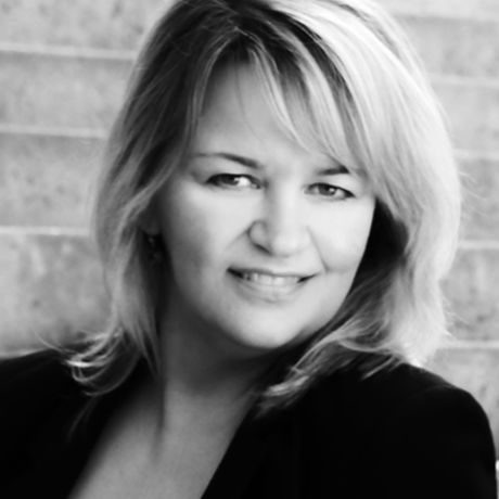 Angela linked in pic sept 2013sm