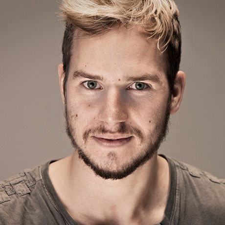 Fabian 2100x1400