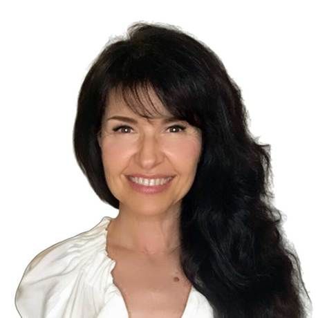 Sabrina 2019.07 square web