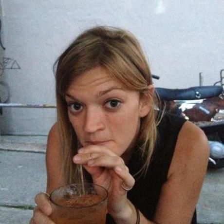 B660bec3f2e21205c1c7b8c97619cf68