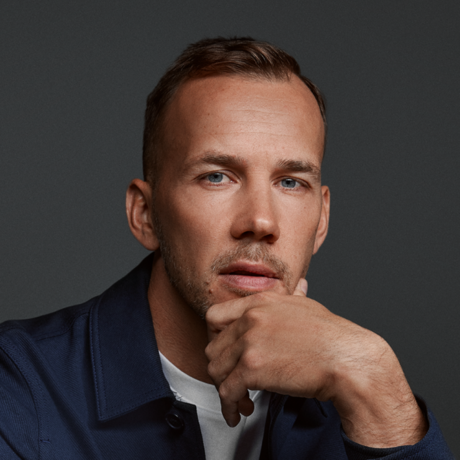 D lukas shoot profile