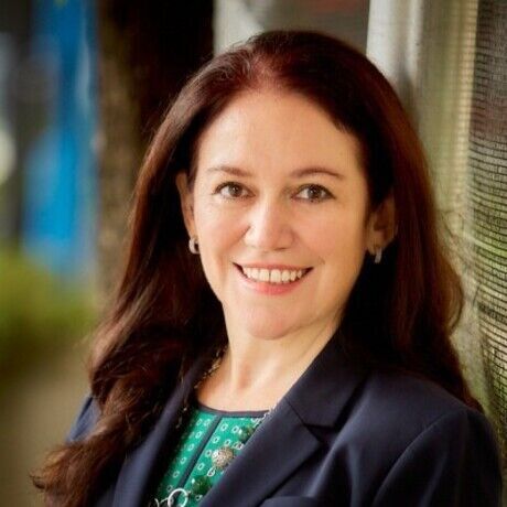 Ella leitner headshot