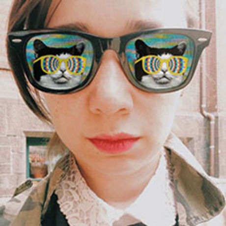 Alia cat pic square 220