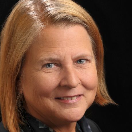 Gent photo blk bkgrnd facing right